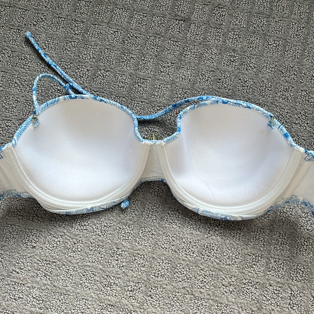 Victoria's Secret Bandeau Swim Top Blue and White Paisley with Broach Size 36C - Picture 3 of 5